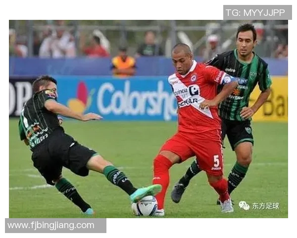 拉鲁斯与圣罗伦素的精彩对决揭示足球战术的博弈与激情